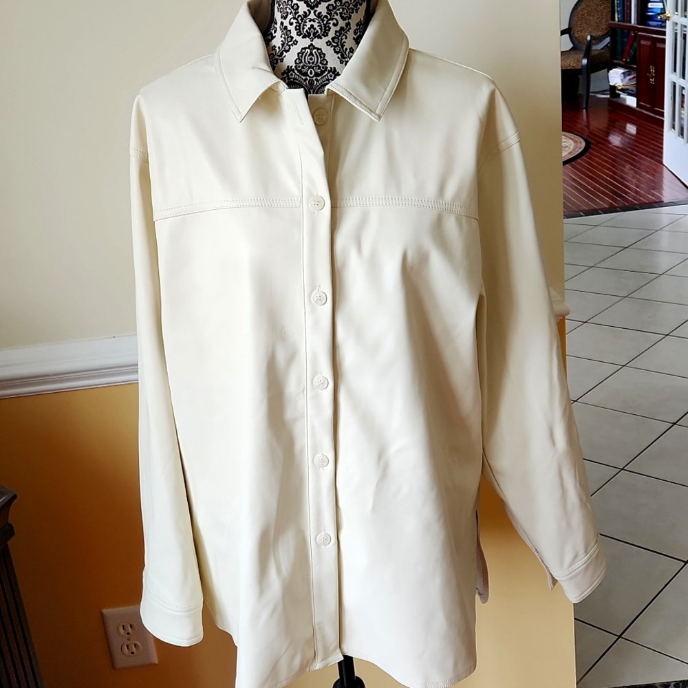 NWT. Vegan Leather Top Jacket
